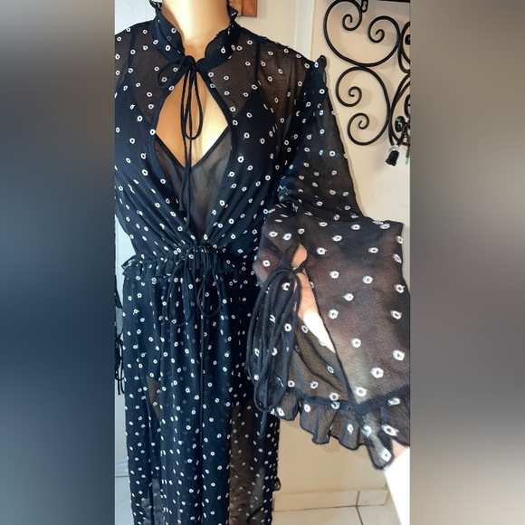 NWT H&M EMBROIDERED DRESS BLACK / DOTTED - Picture 6 of 15